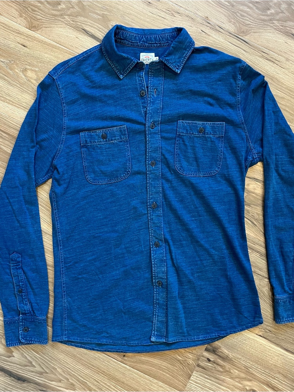 Faherty Blue Medium Button Down Long Sleeve Shirt